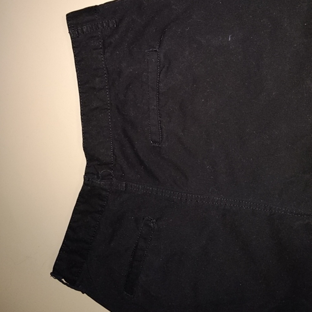 Shorts - Picture 4 of 5